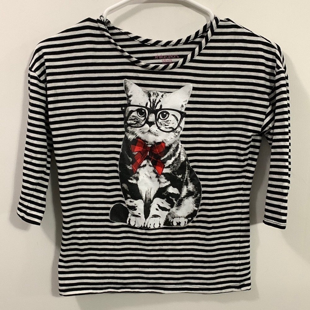 Xhiliration black & white striped top kitty with glasses! see measurements